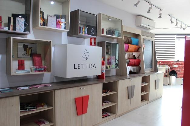 Roxana Ramos_LETTRA_trabajo en papel a mano_arte_paper_agendas 2016_blog fashion everywhere por ana lópez jiménez_fashion blogger_www.fashioneverywhere.pe_1 (54)