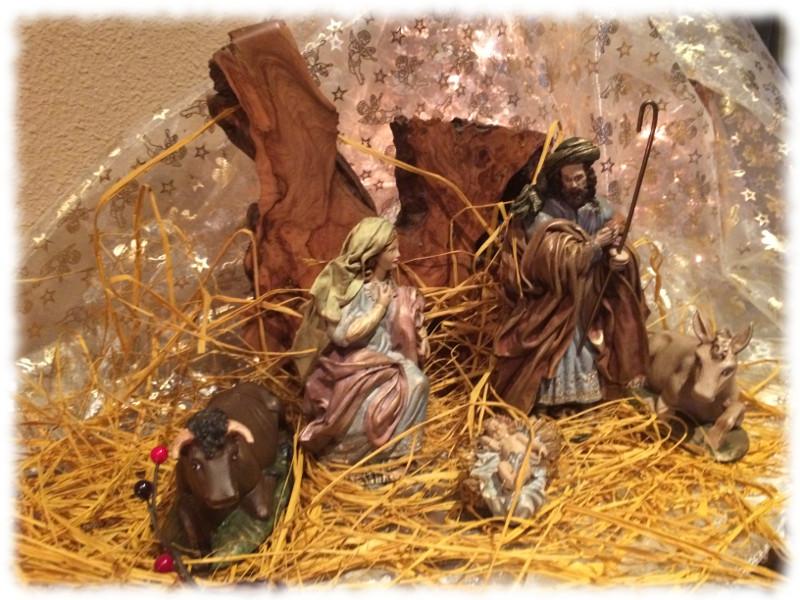 Nacimiento de marmolina estilo tradicional