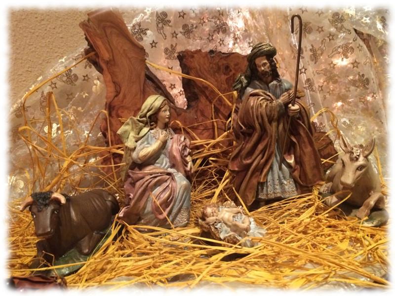 Nacimiento de marmolina estilo tradicional