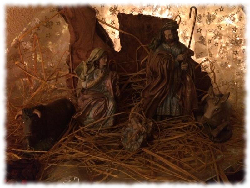 Nacimiento de marmolina estilo tradicional