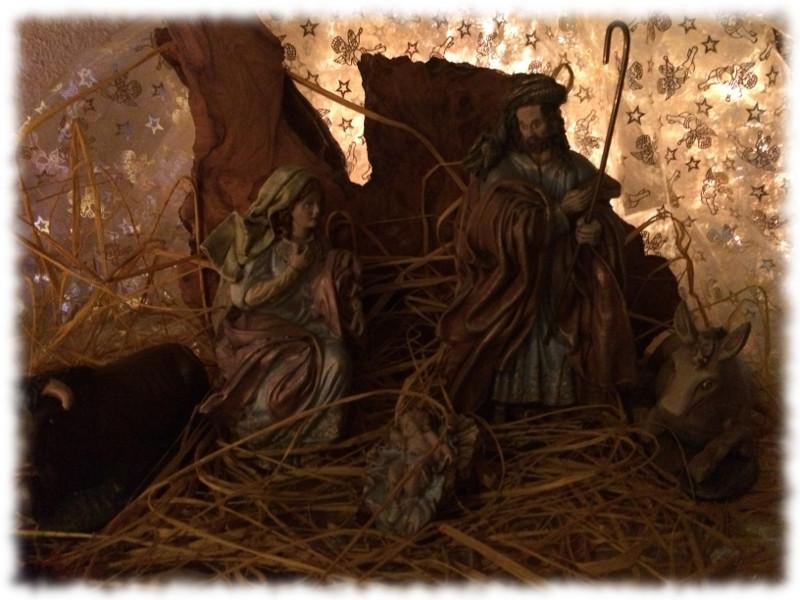 Nacimiento de marmolina estilo tradicional