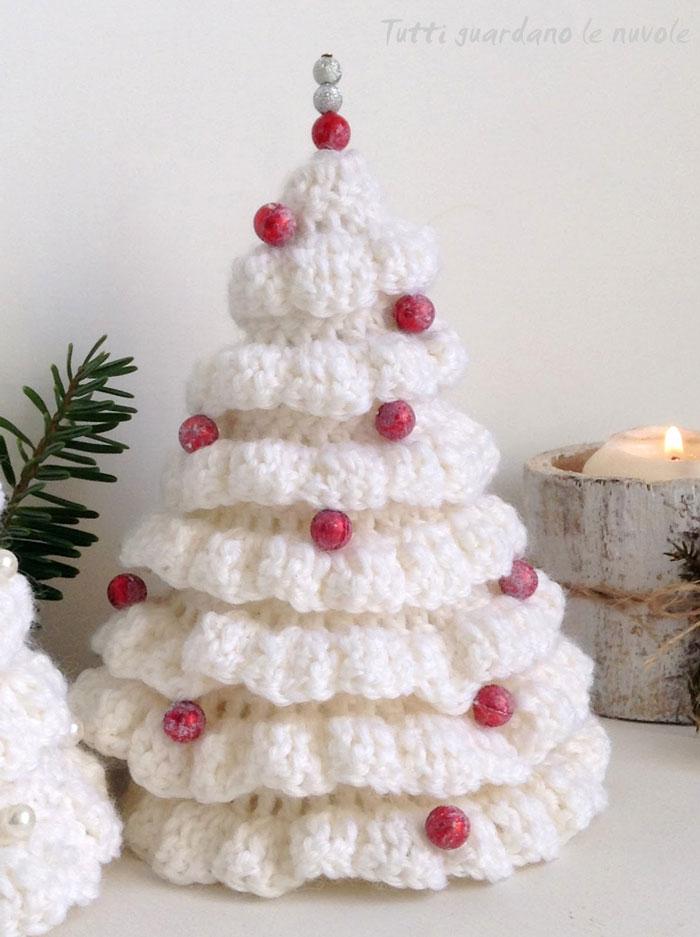 DIY alternative Christmas trees made out of recycled or up cycled objects | Via www.sweethings.net