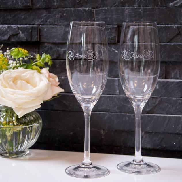 Sektglas mit persönlicher Gravur : Vasos y vajilla de Personello GmbH