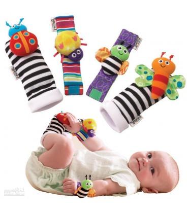 Set de patucos y muñequeras con cascabel