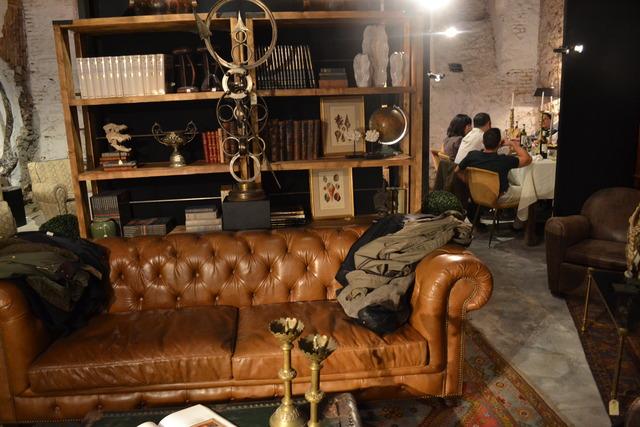  photo Experienciar-cena-secreta-Mastermind-tienda-Mandalay 45_zpspazkr9rf.jpg