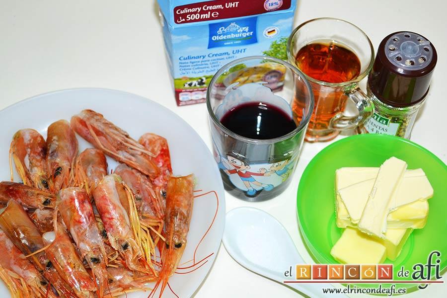 Estofado de setas y gambones, preparar los ingredientes para hacer el fondo del estofado