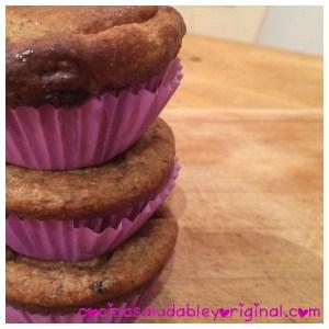 Muffins de yogur griego y plátano