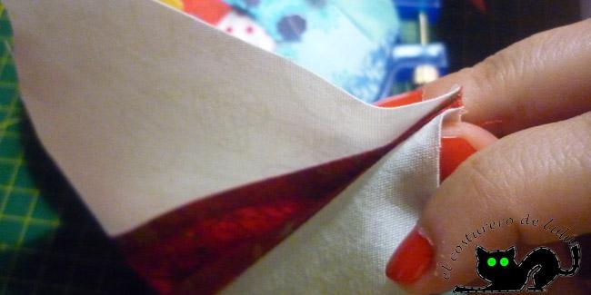 Debemos ser muy cuidadosos a la hora de unir los cuadrados formados por triángulos