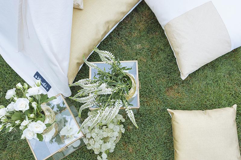 A white minimalist christmas en All Lovely Party