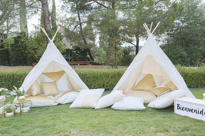 A white minimalist christmas en All Lovely Party