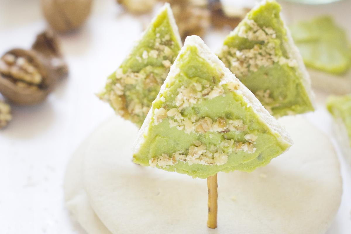 Abetos de guacamole y nueces