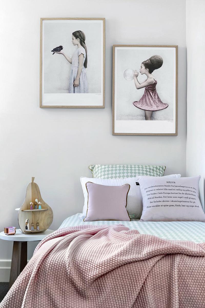 redecorar el dormitorio cama colcha rosa