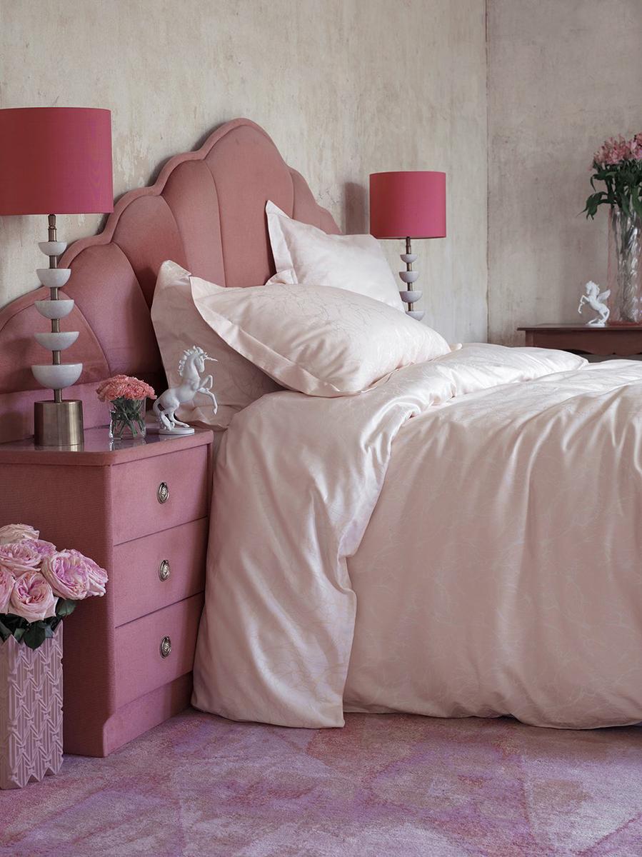 redecorar el dormitorio cabecero rosa