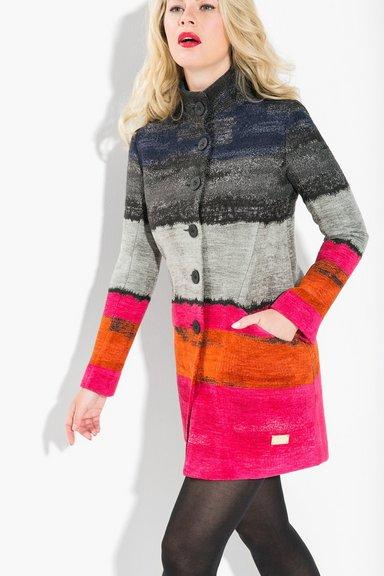 Abrigos estampados Desigual
