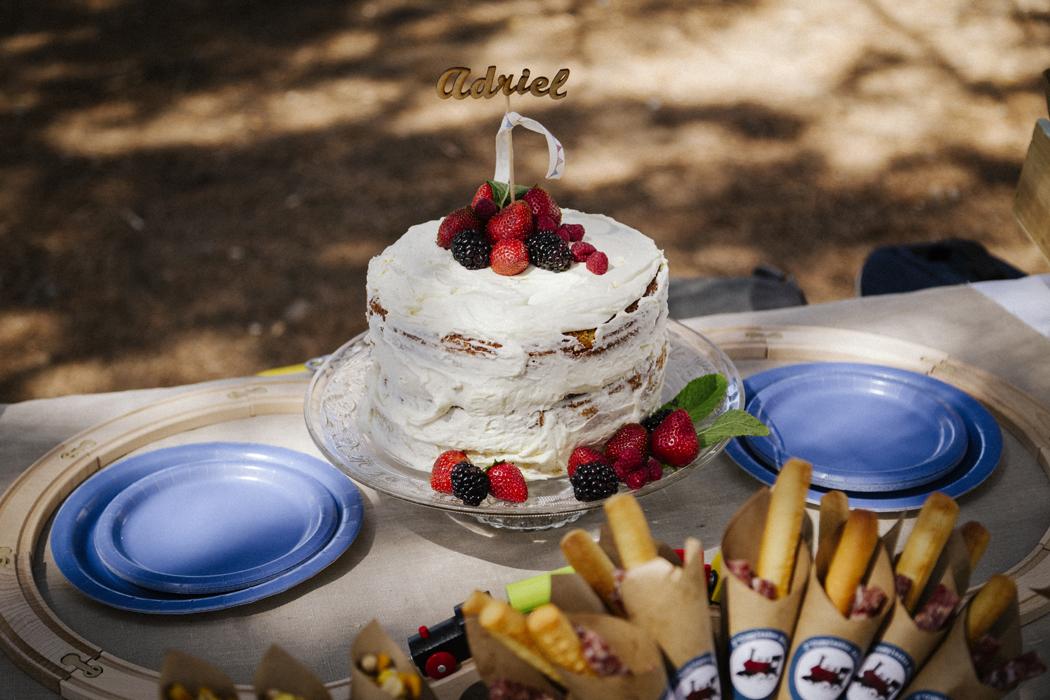 Un cumple infantil con trenes en All Lovely Party