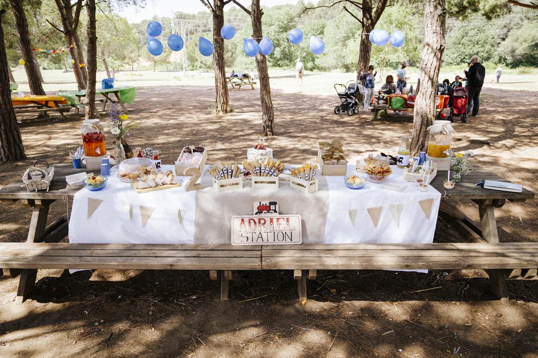 Un cumple infantil con trenes en All Lovely Party