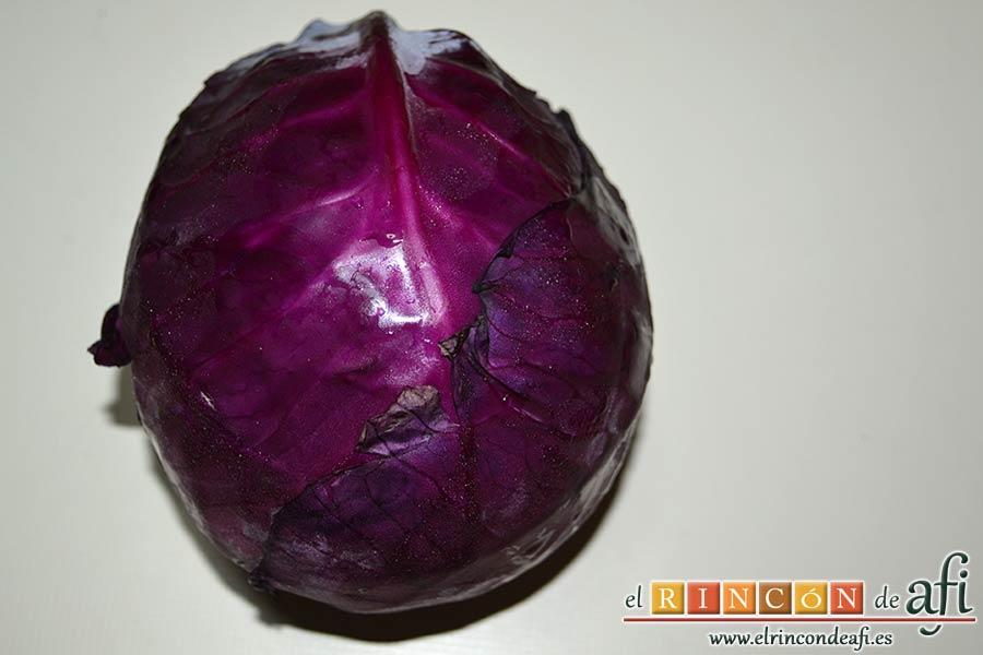 Crema de col lombarda, lavar la col y retirar hojas que puedan estar estropeadas