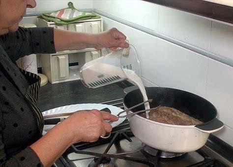 Lomo con salsa de almendras31