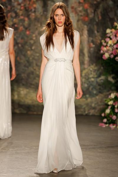 Jenny+Packham+Bridal+Spring+Summer+2016+Runway+ta1CMMiXEo0l