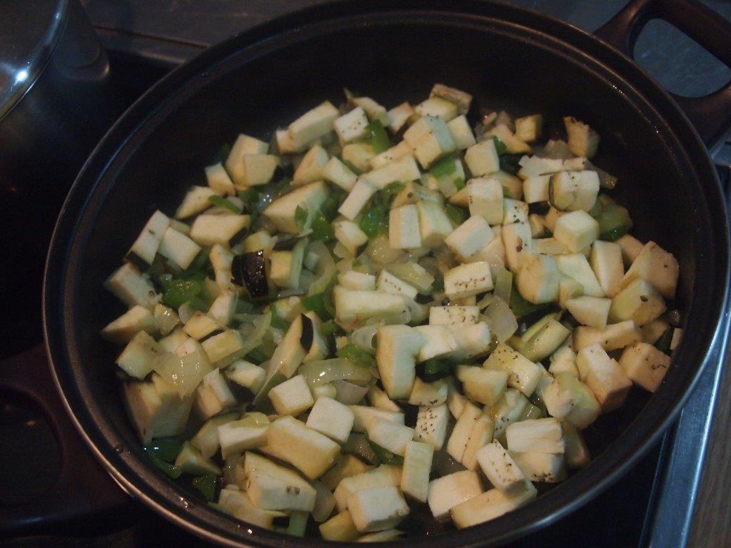 fideos de arroz verduras y setas sofrito