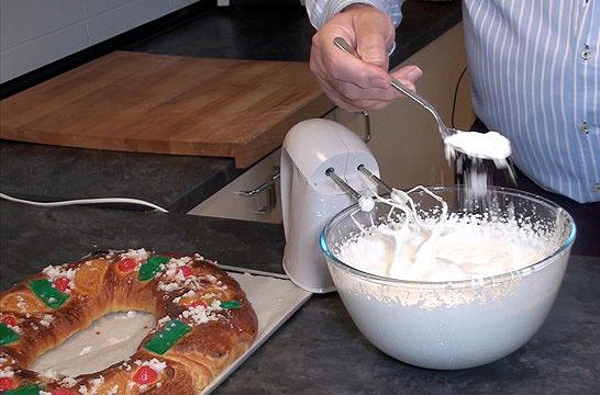 roscon de reyes relleno de nata (crema de leche)127