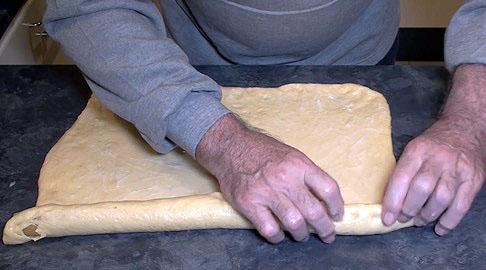 roscon de reyes relleno de nata (crema de leche)091