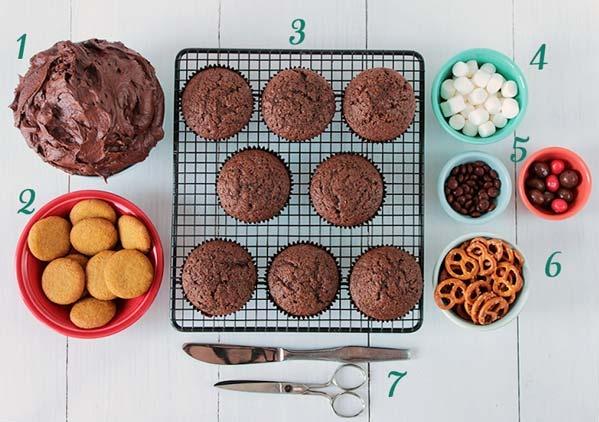 Cupcakes-de-chocolate-para-la-mesa-dulce-de-navidad-Recetas-navideñas-Reto-recetas-navideñas-mesa-navideña-mesa-dulce-2