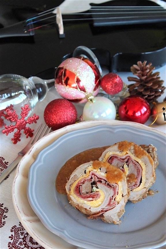 Solomillo relleno de tortilla, y jamón con salsa de almendras sin lactosa
