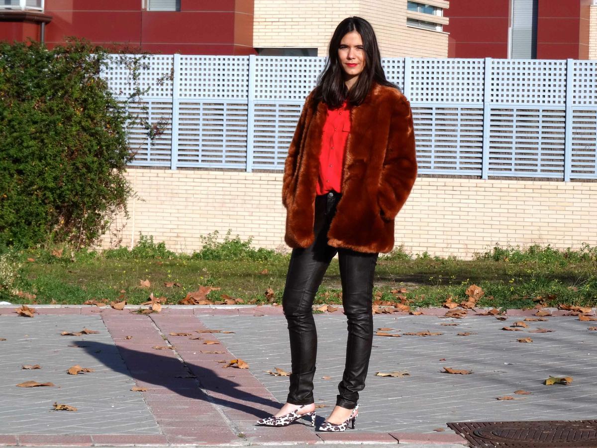 look con abrigo de pelo