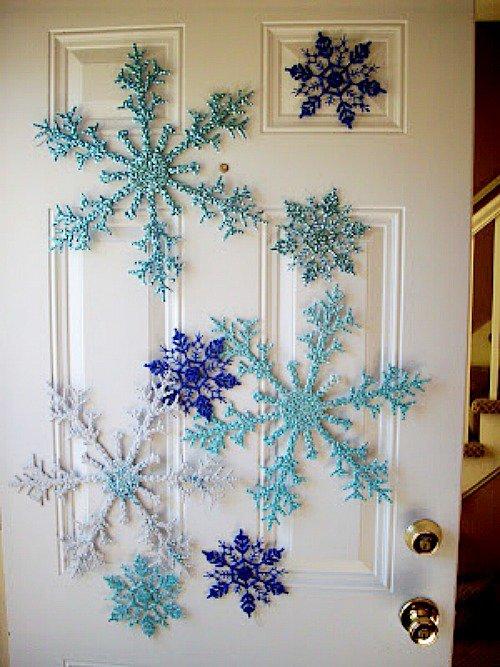 decorar puertas de Navidad copos