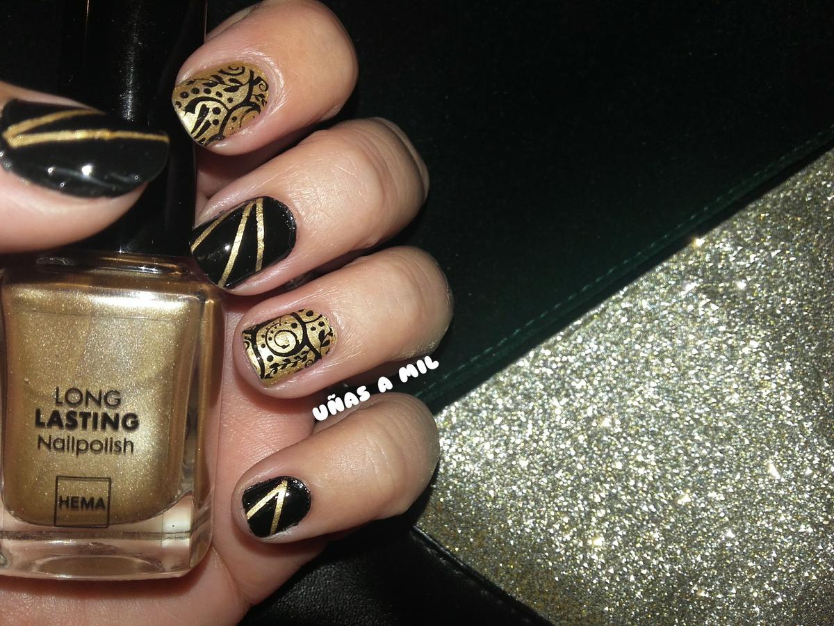 nail_art_diseño_decoración_uñas_negro_dorado_fiesta_navidad_año_nuevo_noche (3)
