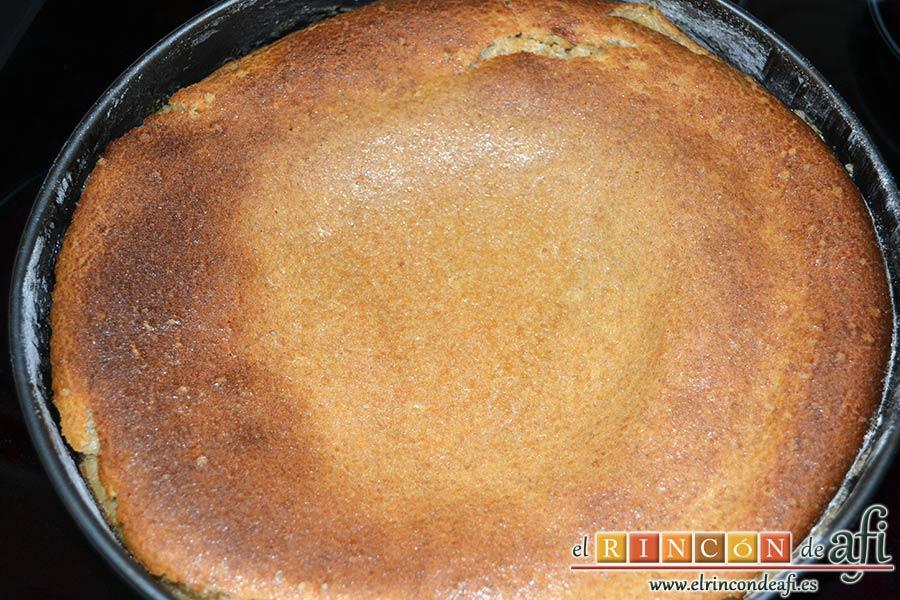 Tarta de brioche y vainilla, hornear y dejar que se enfríe