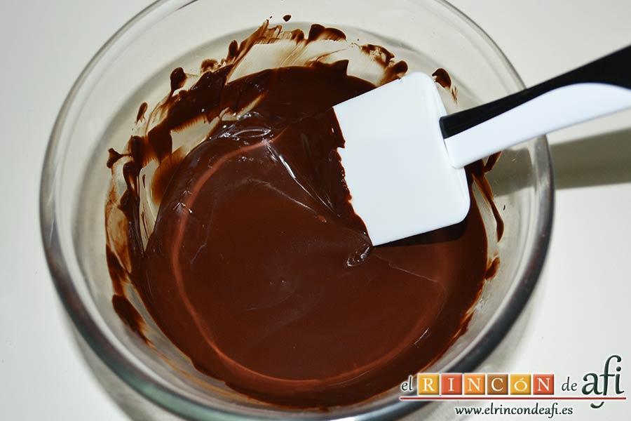 Tarta de brioche y vainilla, fundir a golpes de microondas