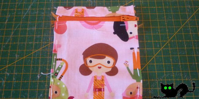 Nuestro bolsillo con la parte superior e inferior puestas