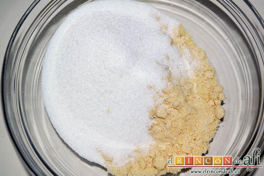 Erizos de panellets, ponerlas en un bol con azúcar