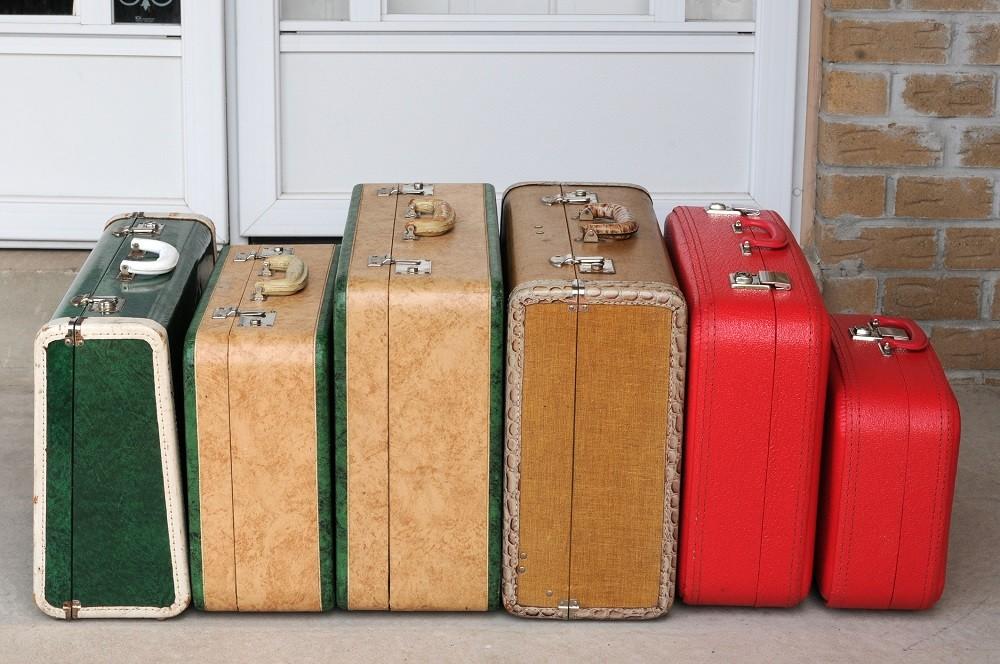 decorar con maletas antiguas vintage
