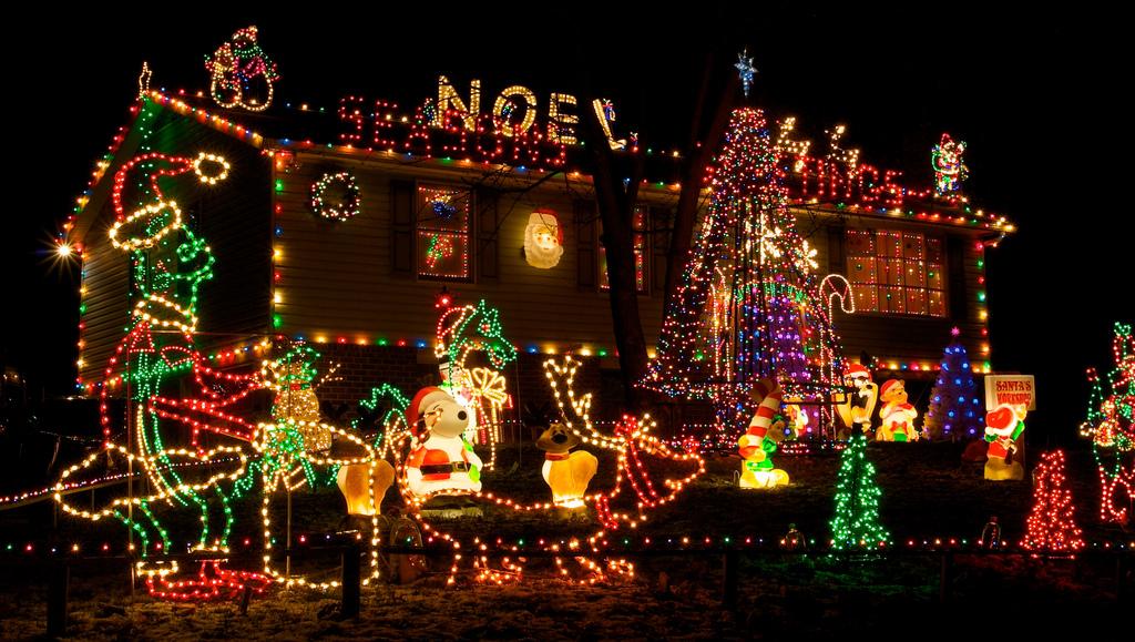 fiedler-house-christmas-lights-1