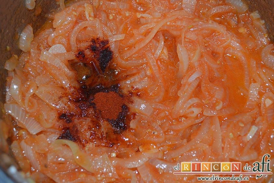 Sopa de almejas, añadir una cucharadita de pimentón picante