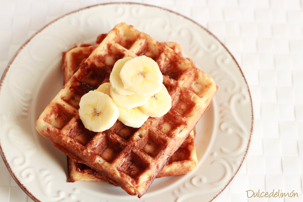 Gofres de plátano sin huevo