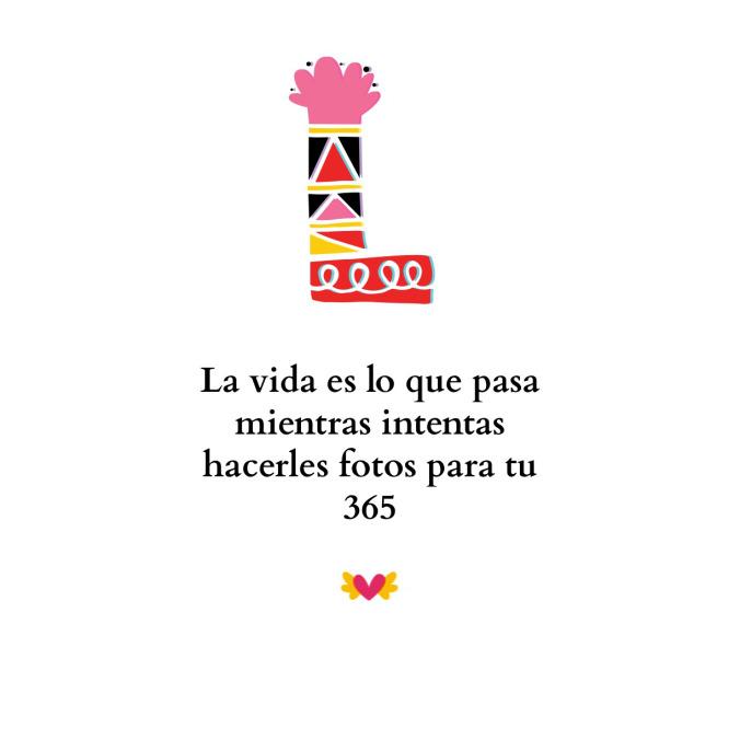 La vida es lo que pasa mientras intentas hacerles fotos para tu #365. Emma es una manzana