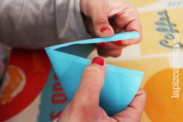 paso17hacemos la torre del castillo de pañales