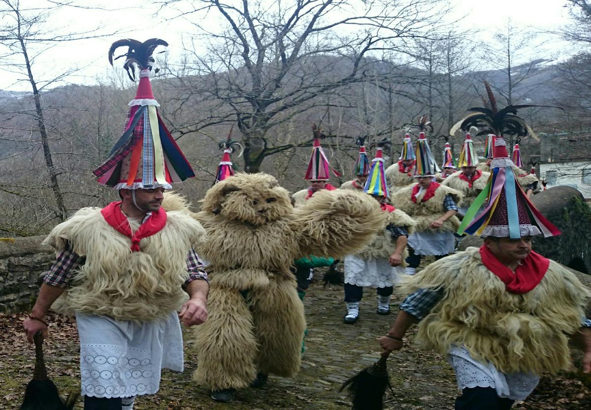 carnavaldeiturenyzubieta-pasandoelpuente