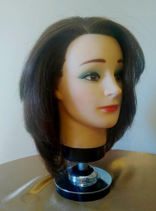 Cambio look muñeca corte