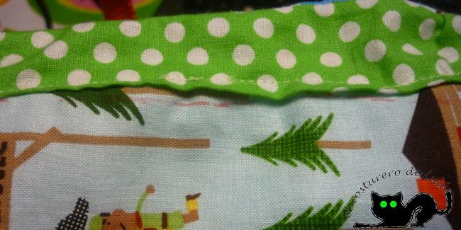 Marcamos el bolsillo y cosemos el fuelle