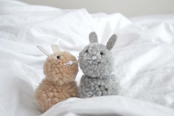 AYS-CONEJITOS-POMPONES-DIY-7