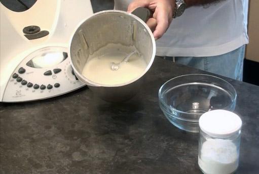 como hacer nata (crema de leche) en casa para montar13