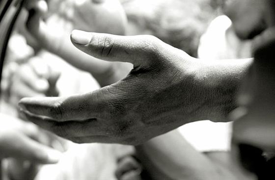 Claves para una vida más feliz, Ayudar-a-los-demás