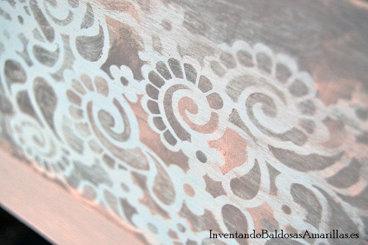 decorar con plantillas muebles 