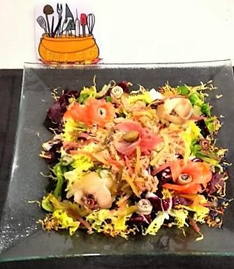 Ensalada con ahumados y mojama de atún