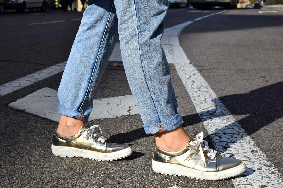 zapatillas doradas
